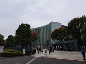 国立新美術館（建物）（「日本美術展覧会（日展）」国立新美術館）